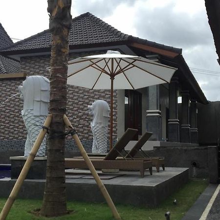 Lilis Cempaka Mas Guesthouse Canggu  Exterior photo