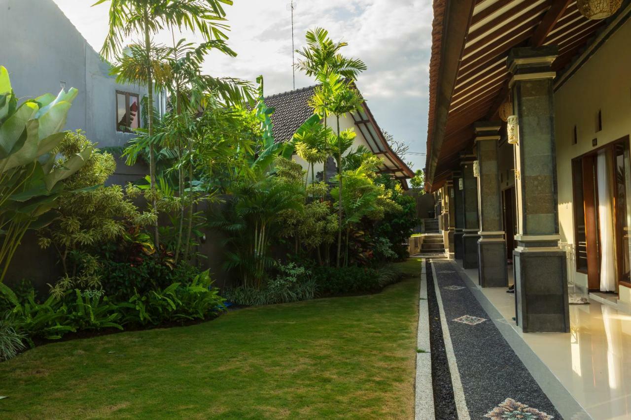 Lilis Cempaka Mas Guesthouse Canggu  Exterior photo